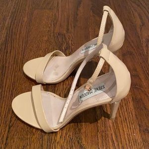 Steve Madden Patent Nude heeled sandal stiletto style size 5.5